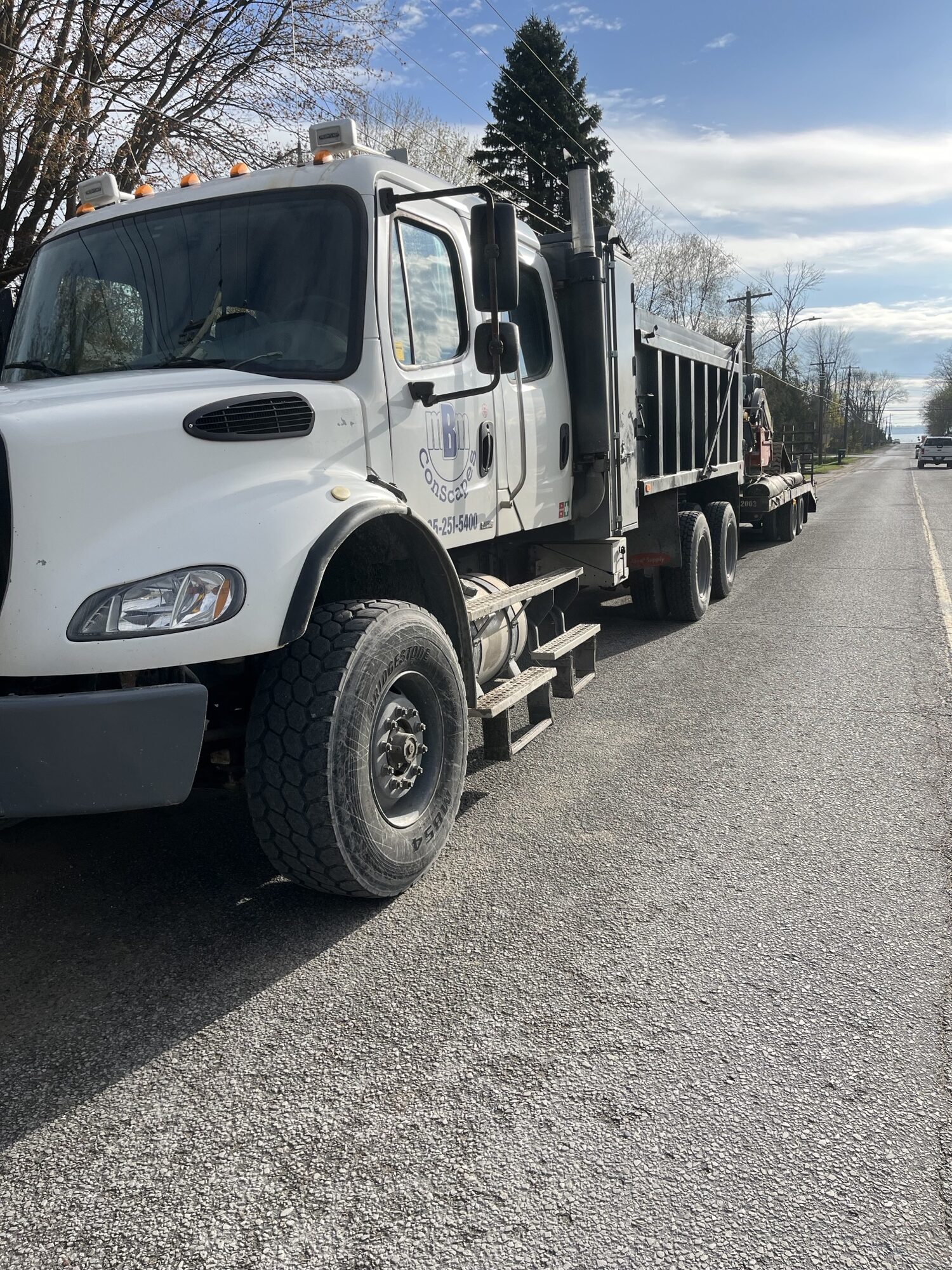 Dump Truck & Excavator